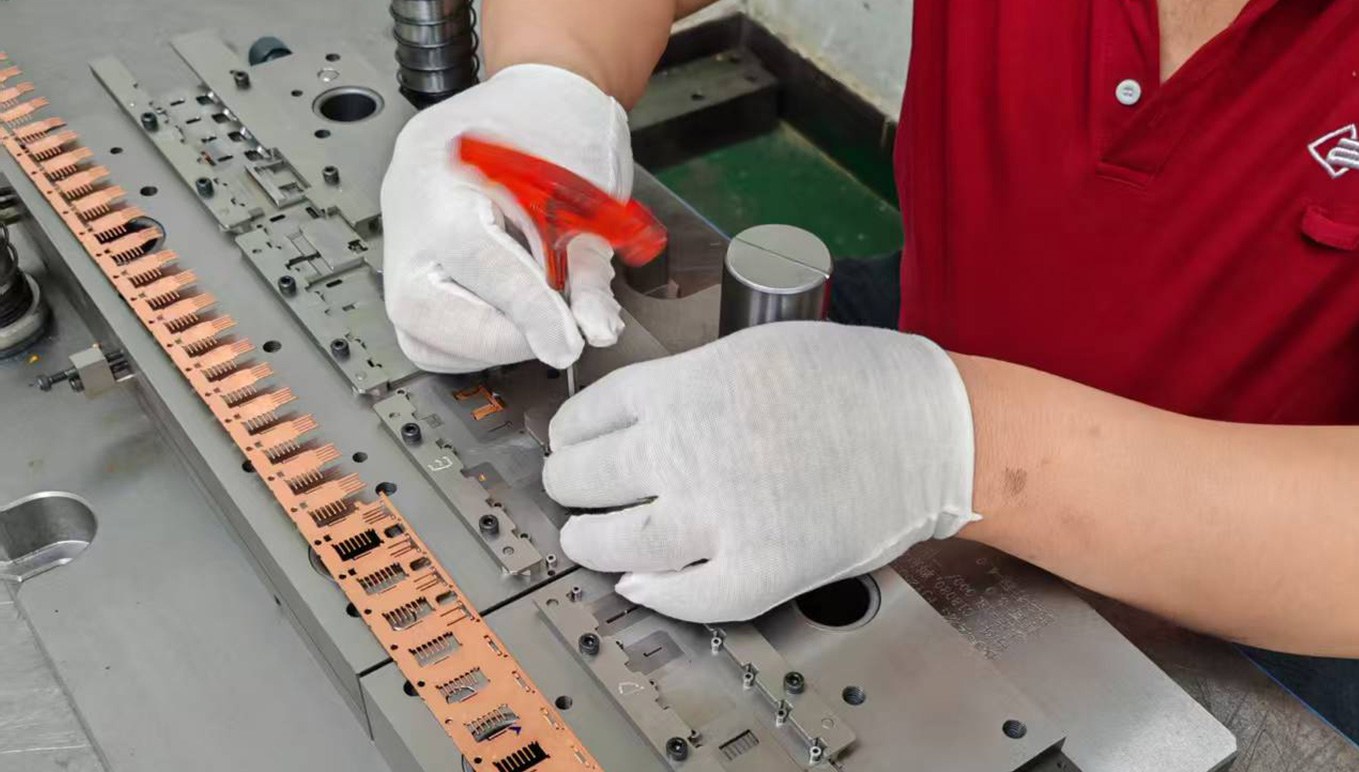 Precision Parts Manufacturers