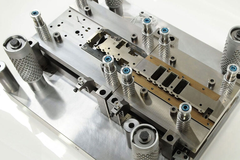 hardware mold supplier